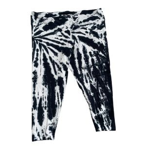 DKNY Black and White Tie-Dye Leggings